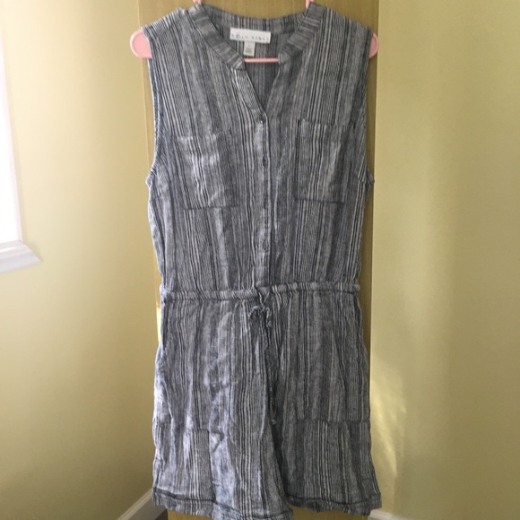 NWOT Striped Romper - Picture 5 of 8